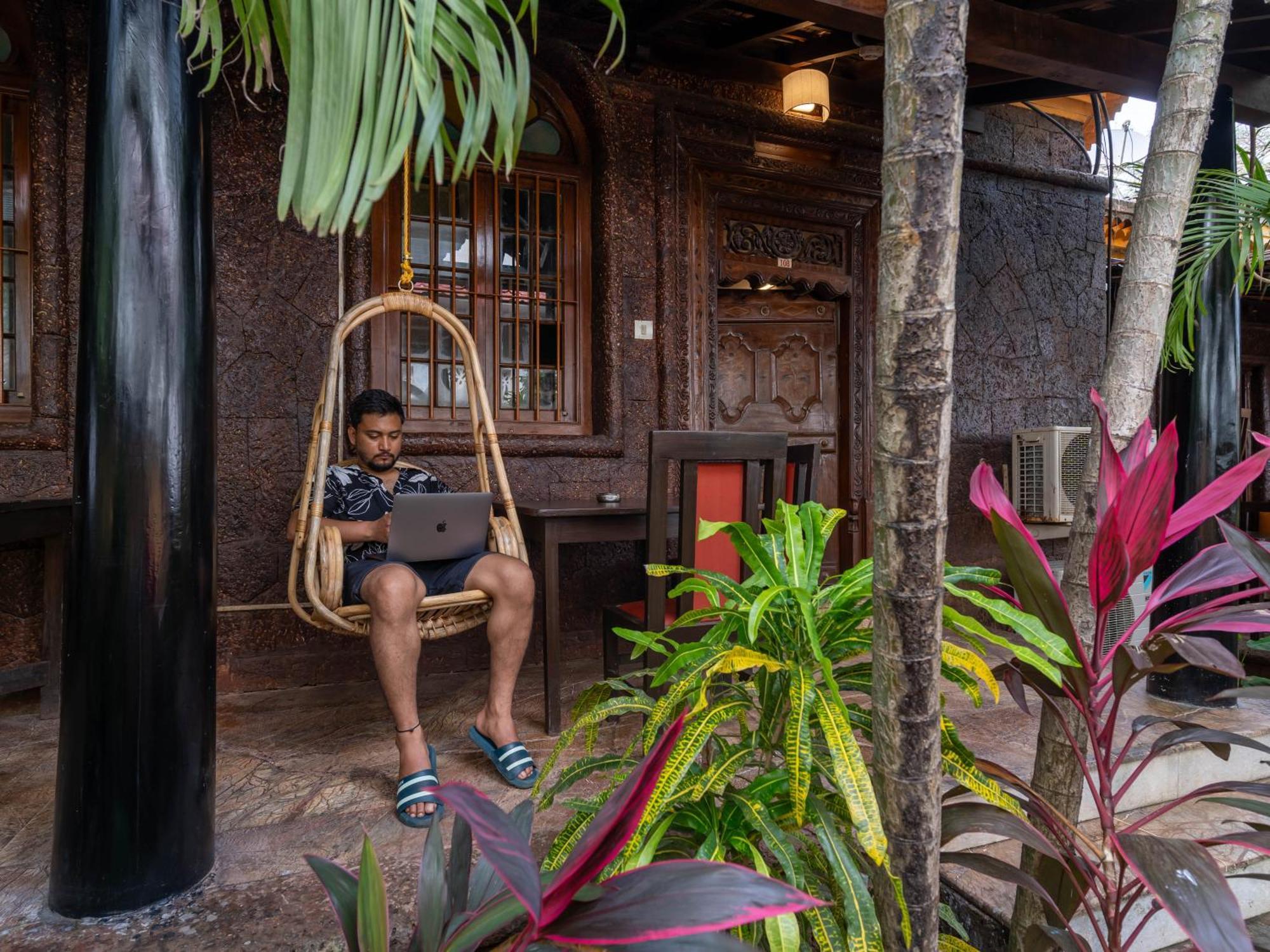 Madpackers Goa Anjuna - Bar Экстерьер фото
