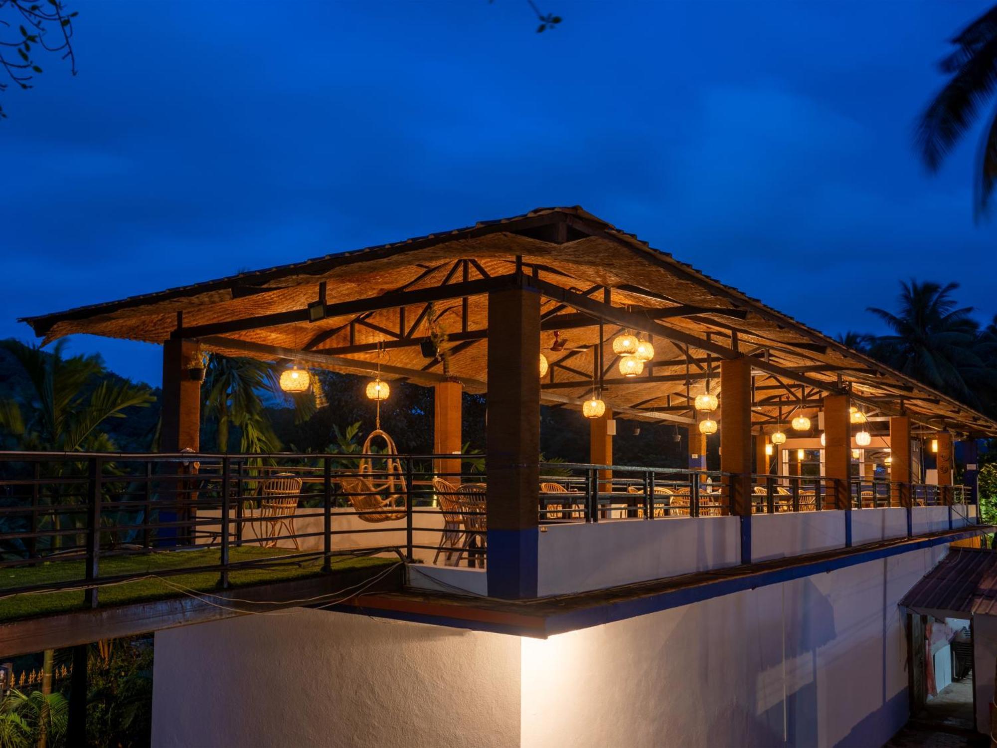 Madpackers Goa Anjuna - Bar Экстерьер фото