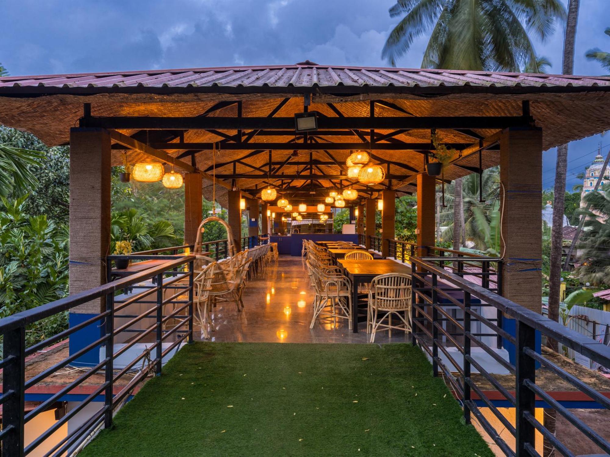 Madpackers Goa Anjuna - Bar Экстерьер фото