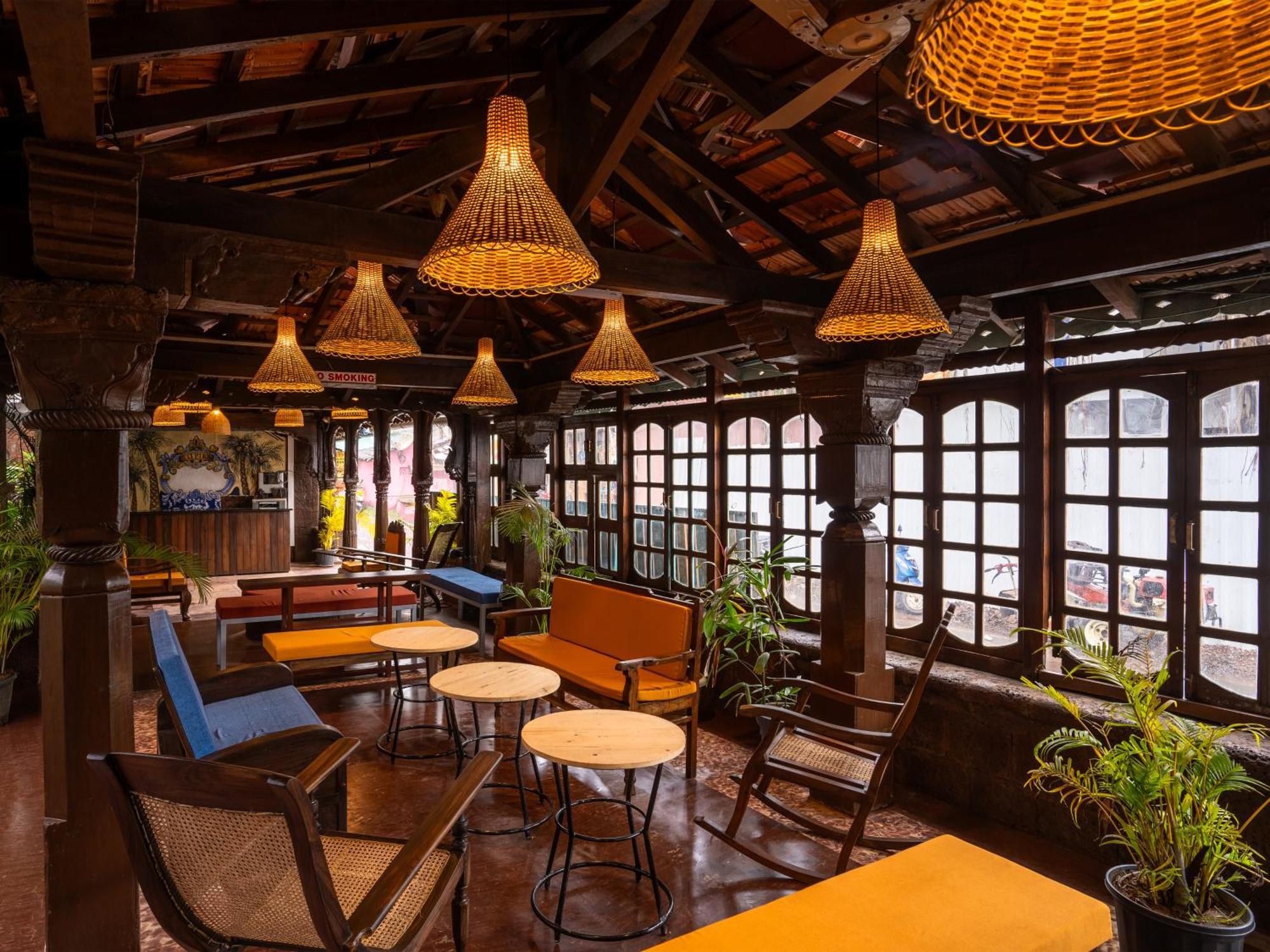 Madpackers Goa Anjuna - Bar Экстерьер фото
