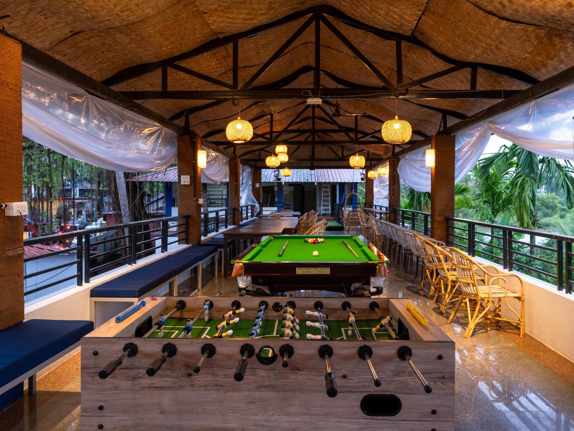 Madpackers Goa Anjuna - Bar Экстерьер фото