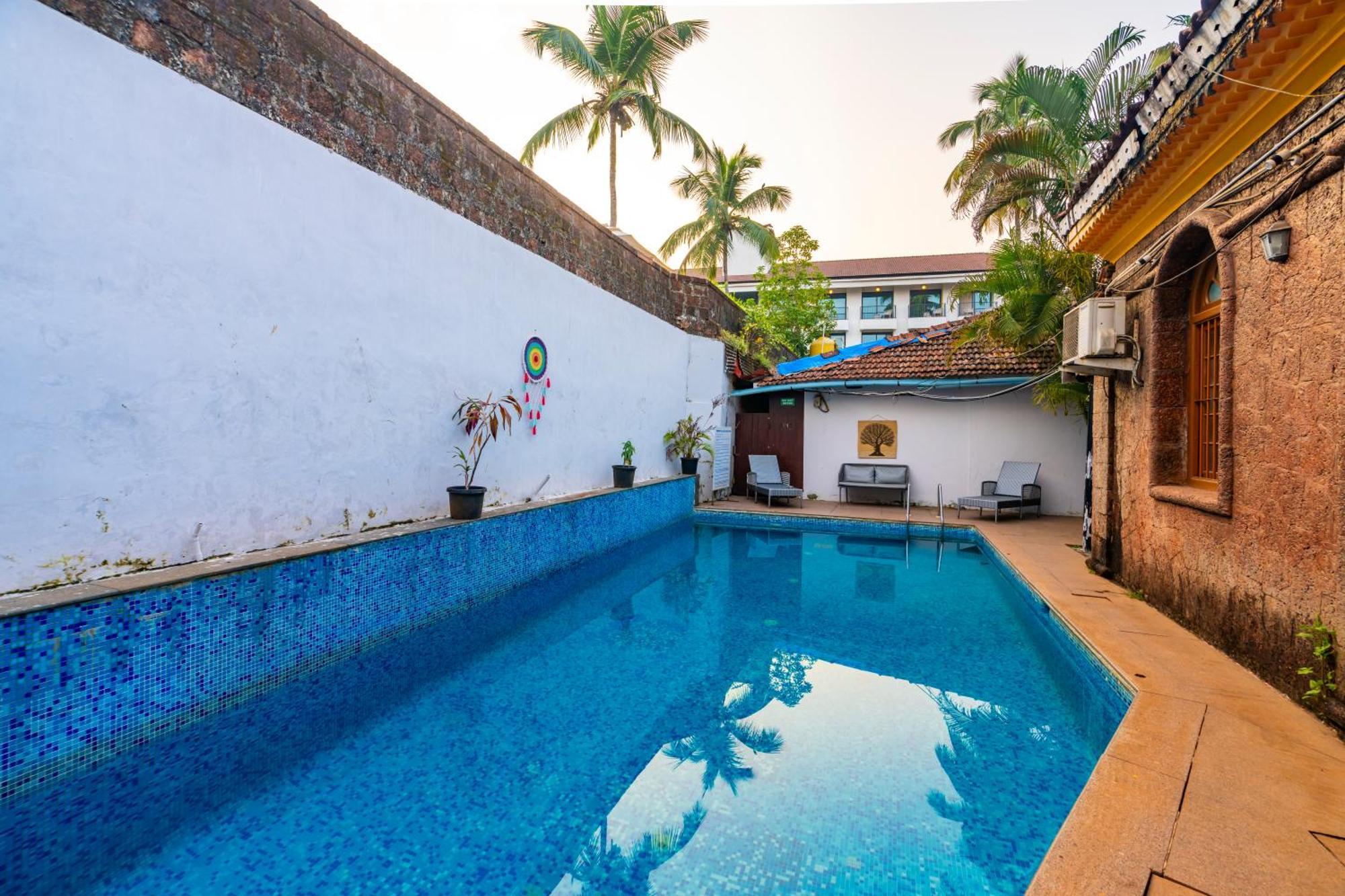 Madpackers Goa Anjuna - Bar Экстерьер фото
